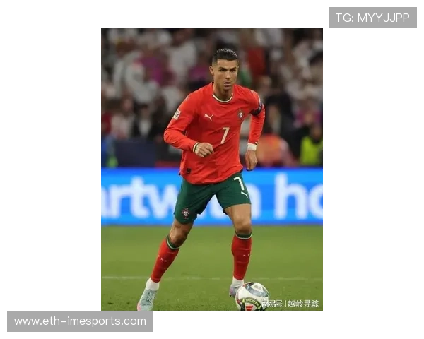 21世纪最具影响力的100位足球明星盘点与荣耀时刻回顾 21世纪最具影响力的100位足球明星盘点与荣耀时刻回顾