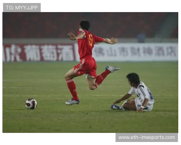 星光灿烂足球球星背后的传奇故事与辉煌成就揭秘